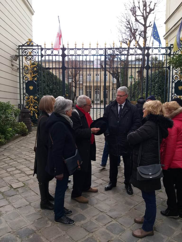 ambassade pl 3 red