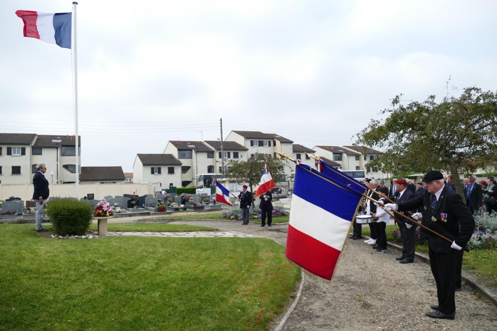 Aux morts F